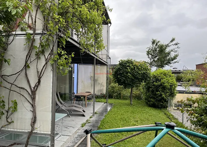 هوليداي هوم إيلزا *