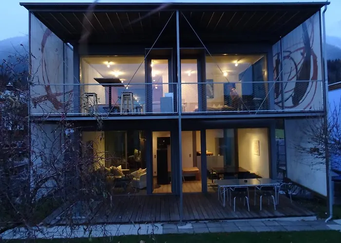 هوليداي هوم إيلزا بيت للعطل